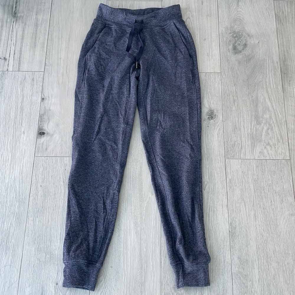 Like new Lululemon drawstring jogger